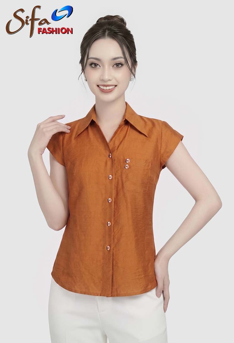Áo sơ mi tay con túi đắp kết nút